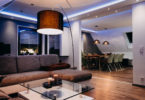 Wohnzimmer, Esszimmer und Küche mit indirekter RGBW-LED-Beleuchtung